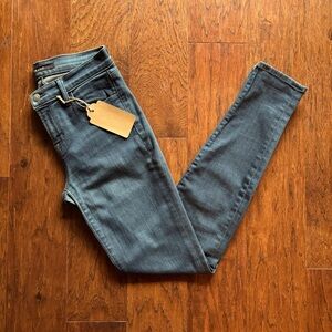 J Brand Serpentine Super Skinny Ankle Jeans – Size 26